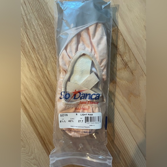 SoDanca canvas split sole ballet shoe light pink 8 1/2 - Picture 4 of 6